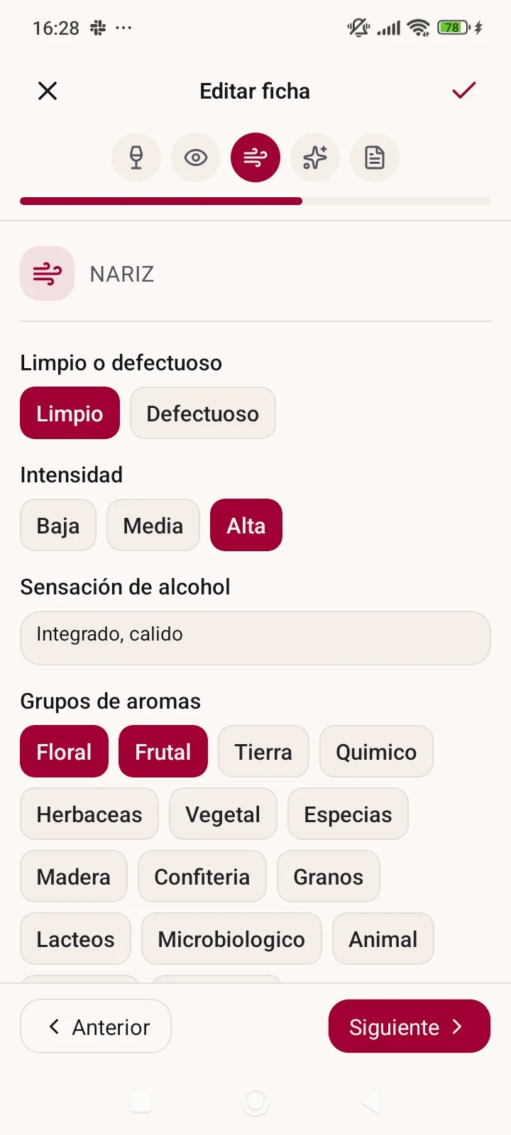 Editor de ficha mostrando la sección Nariz